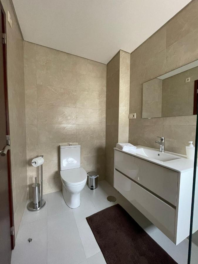 B Apartamentos Castelo Виана-ду-Каштелу Экстерьер фото
